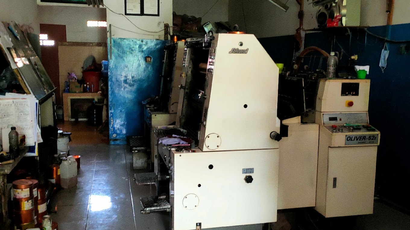 Mesin Oliver 52 di Percetakan Simo Jaya